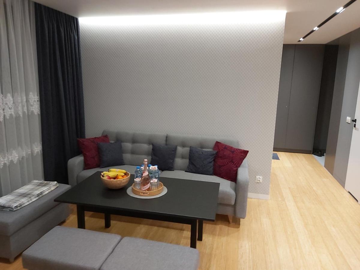 Wizjonerow Luxury Apartment & Garage คราคูฟ ภายนอก รูปภาพ